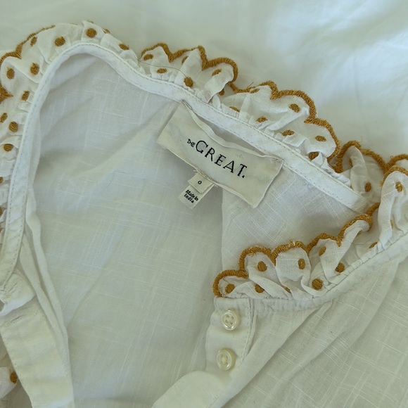 The Great Ruffled Blouse. Size 0 - Picture 3 of 3